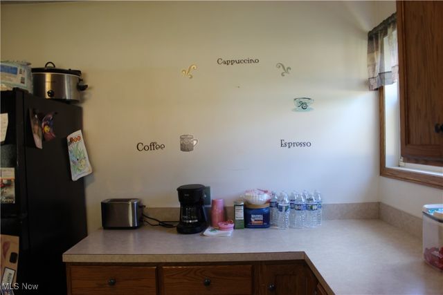 2424 Waynesburg Drive SE, Canton, OH 44707