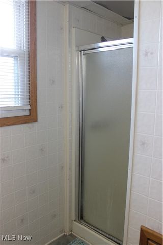 2424 Waynesburg Drive SE, Canton, OH 44707