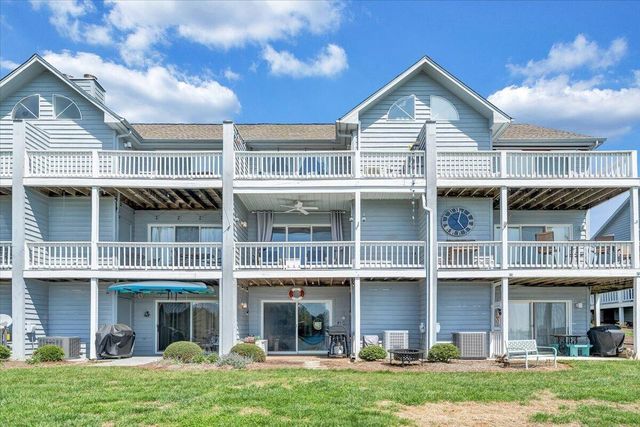 254 Blarney Stone CT, Huddleston, VA 24104