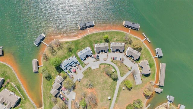 254 Blarney Stone CT, Huddleston, VA 24104