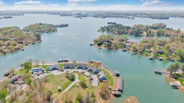 254 Blarney Stone CT, Huddleston, VA 24104