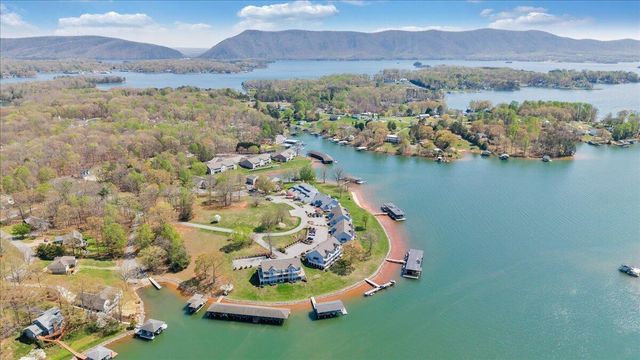 254 Blarney Stone CT, Huddleston, VA 24104