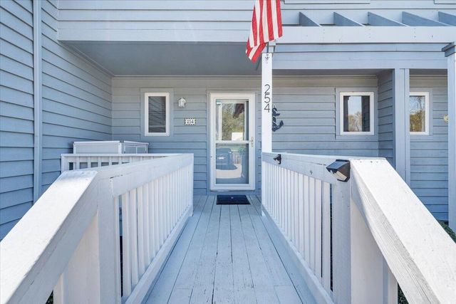 254 Blarney Stone CT, Huddleston, VA 24104
