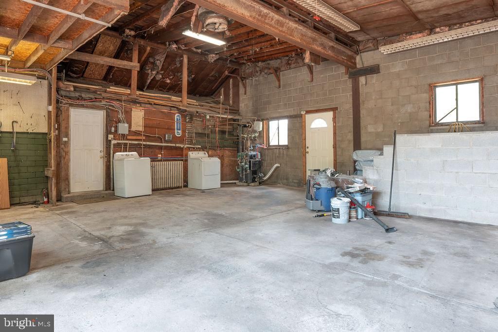 205 N. SCHOOL ST, Mount Carmel, PA 17851