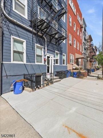 406 Madison St 3R, Hoboken City, NJ 07030