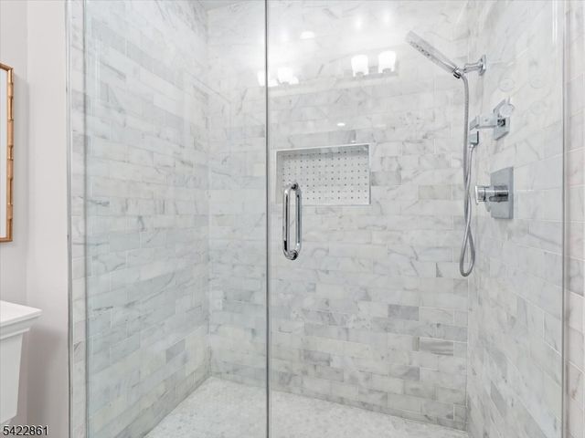 406 Madison St 3R, Hoboken City, NJ 07030