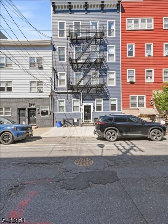 406 Madison St 3R, Hoboken City, NJ 07030