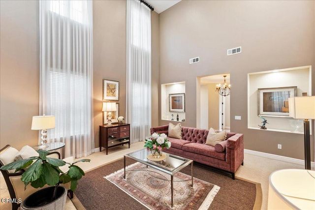 27007 Cliffie Way, Santa Clarita, CA 91387