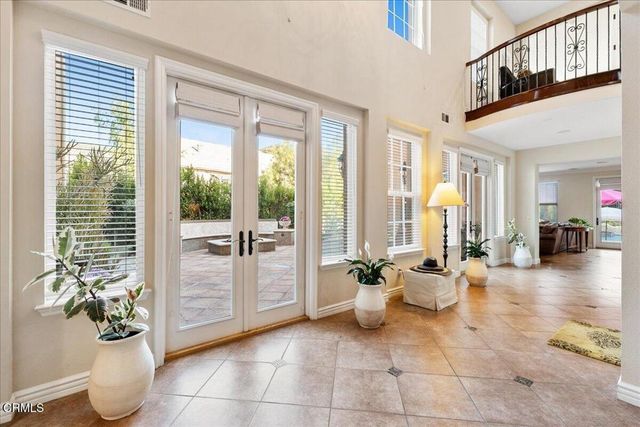 27007 Cliffie Way, Santa Clarita, CA 91387