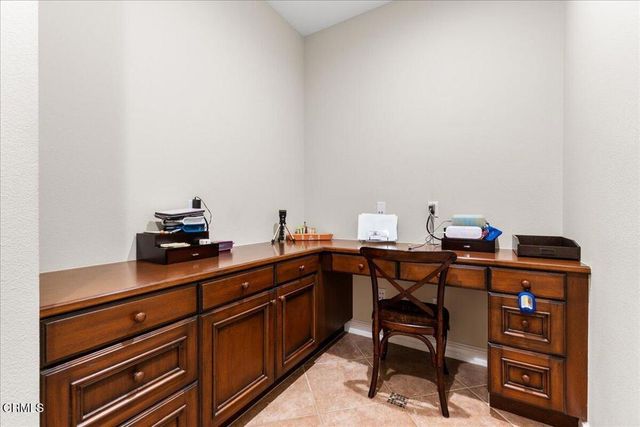 27007 Cliffie Way, Santa Clarita, CA 91387