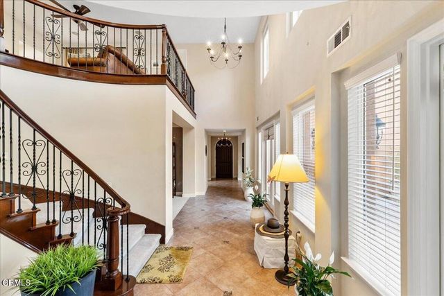 27007 Cliffie Way, Santa Clarita, CA 91387