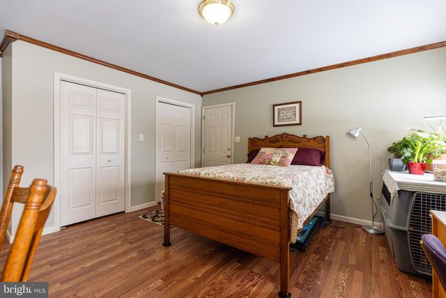 1660 WISTERIA DR, Chambersburg, PA 17202