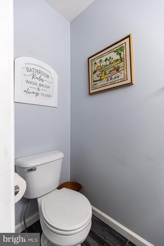 1660 WISTERIA DR, Chambersburg, PA 17202