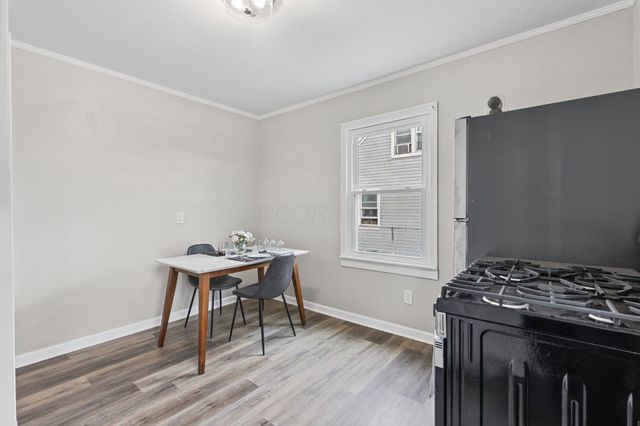 1609 S Champion Avenue, Columbus, OH 43207