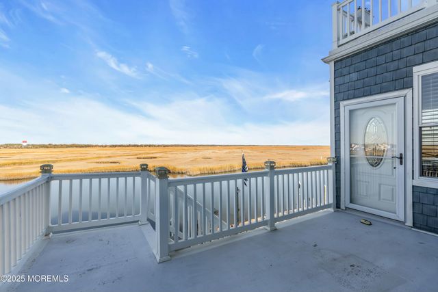 385 Kingfisher Road, Tuckerton, NJ 08087
