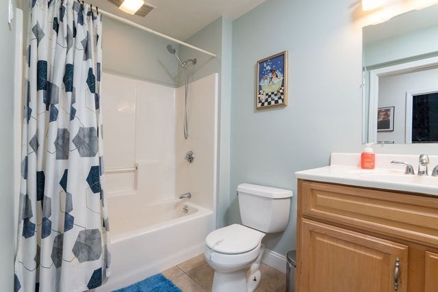 50 Belle Ave 102, Medford, MA 02155