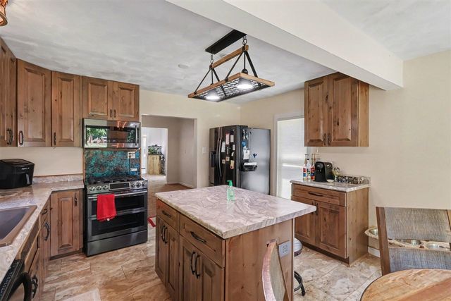 117 Knapp Street, Allegan, MI 49010