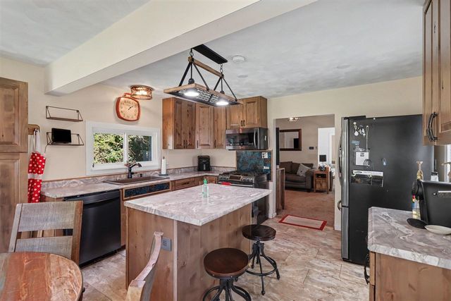 117 Knapp Street, Allegan, MI 49010