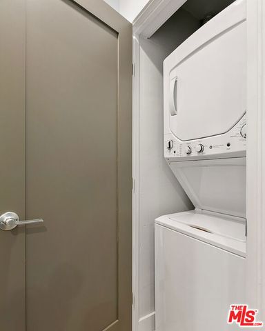 3314 S MENTONE Avenue 8, Los Angeles, CA 90034