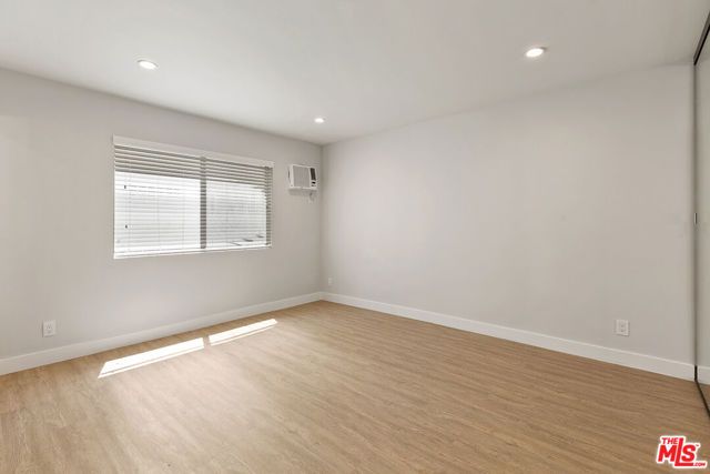 3314 S MENTONE Avenue 8, Los Angeles, CA 90034