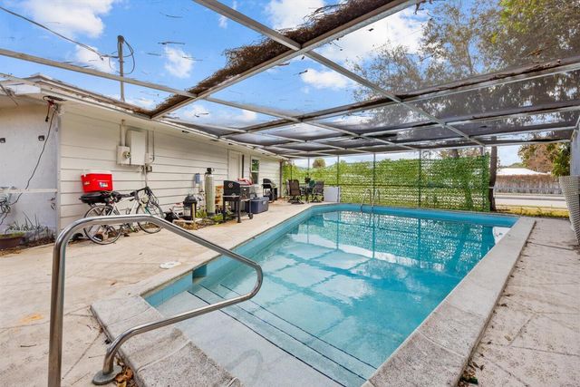 301 NW Prima Vista Boulevard, Port St. Lucie, Port St Lucie, FL 34983