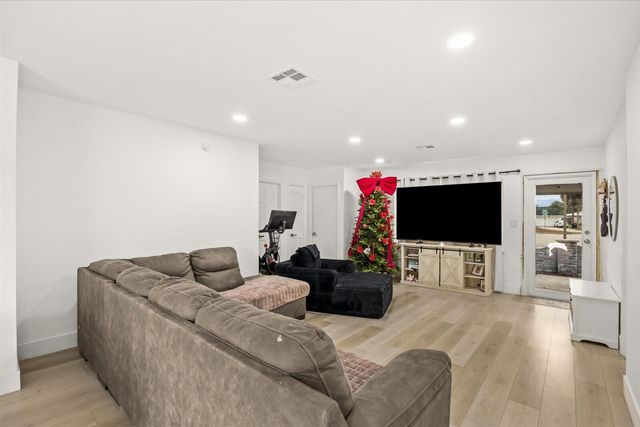 301 NW Prima Vista Boulevard, Port St. Lucie, Port St Lucie, FL 34983