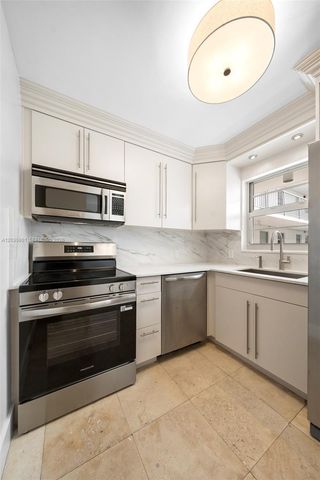 1610 Lenox Ave 316, Miami Beach, FL 33139