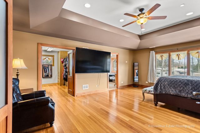 1707 W Lincoln Street, Mount Prospect, IL 60056