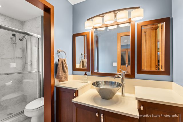 1707 W Lincoln Street, Mount Prospect, IL 60056