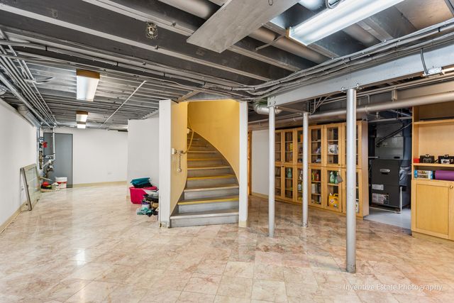 1707 W Lincoln Street, Mount Prospect, IL 60056