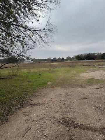 14283 Gholson Rd, Waco, TX 76705