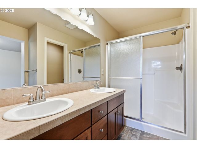 16411 Se SCORIA Ln, Damascus, OR 97089