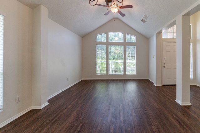 6736 Braeview Drive, Fort Worth, TX 76137