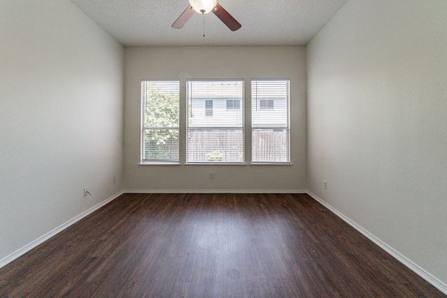 6736 Braeview Drive, Fort Worth, TX 76137
