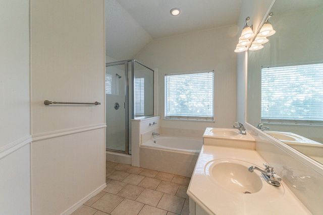 6736 Braeview Drive, Fort Worth, TX 76137