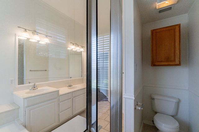 6736 Braeview Drive, Fort Worth, TX 76137