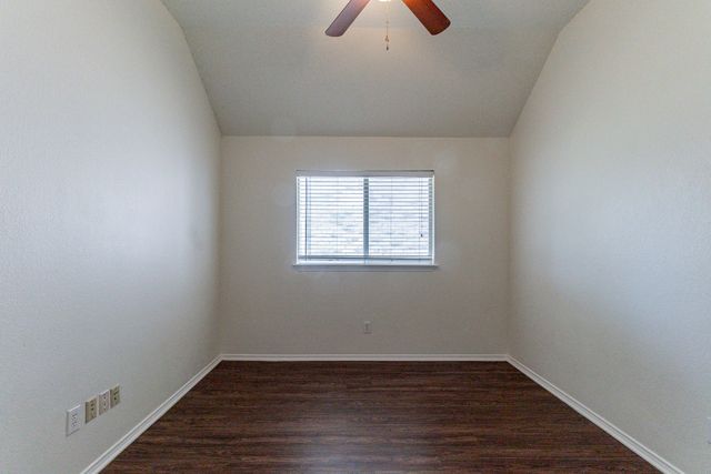 6736 Braeview Drive, Fort Worth, TX 76137