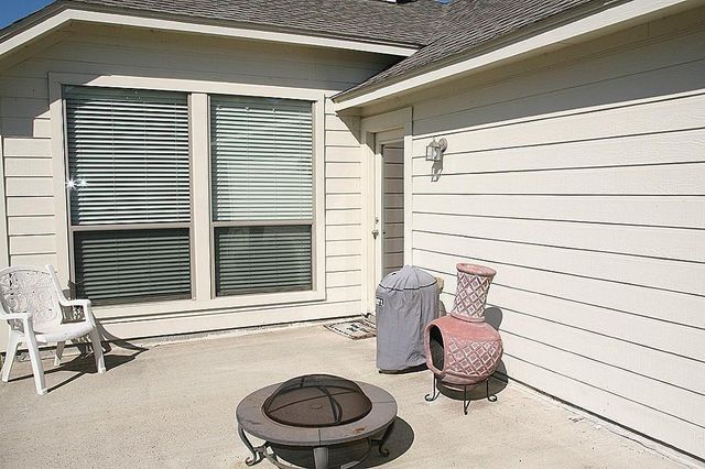 868 Sierra Brook Lane, League City, TX 77573