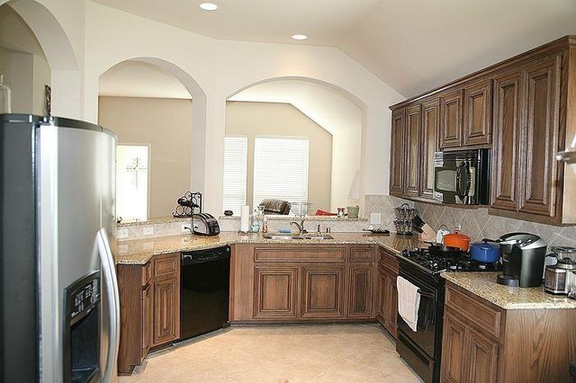 868 Sierra Brook Lane, League City, TX 77573