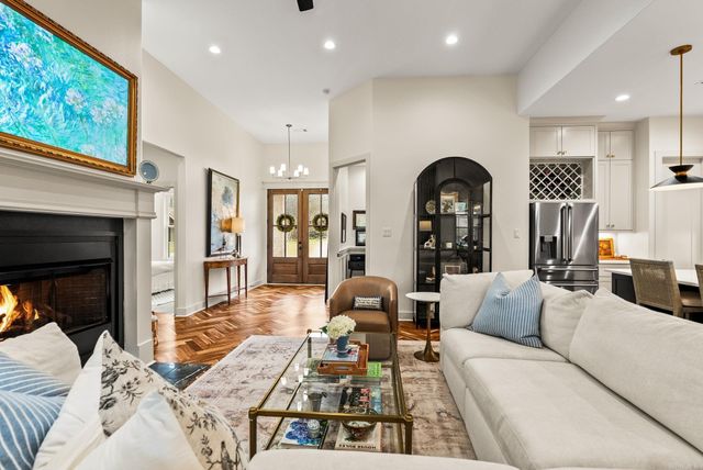 8036 N Shoreline Boulevard, Benton, AR 72019