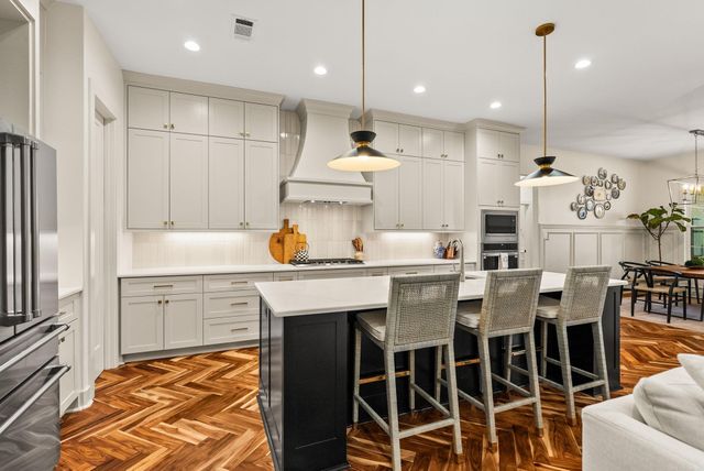 8036 N Shoreline Boulevard, Benton, AR 72019