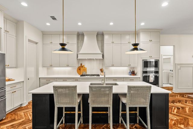 8036 N Shoreline Boulevard, Benton, AR 72019