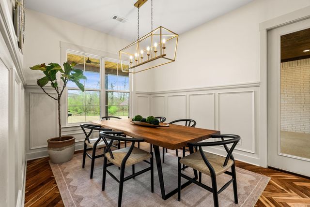 8036 N Shoreline Boulevard, Benton, AR 72019