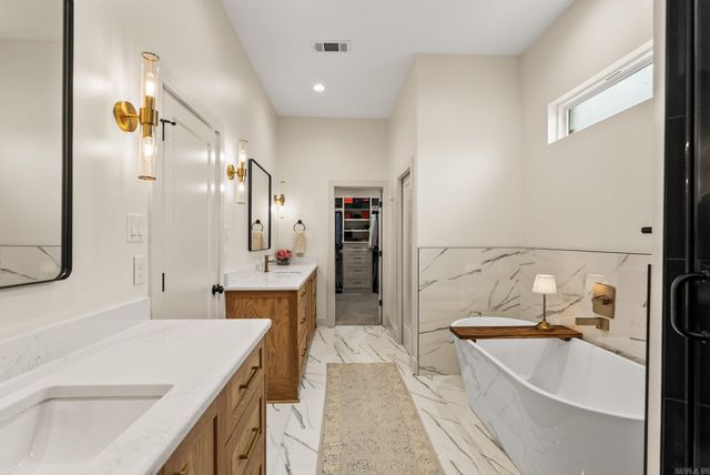 8036 N Shoreline Boulevard, Benton, AR 72019