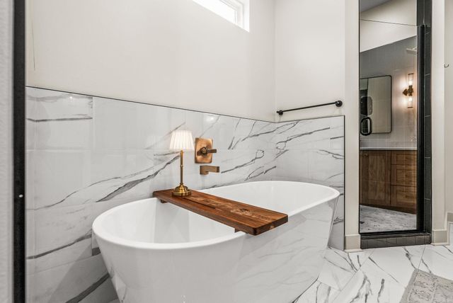 8036 N Shoreline Boulevard, Benton, AR 72019