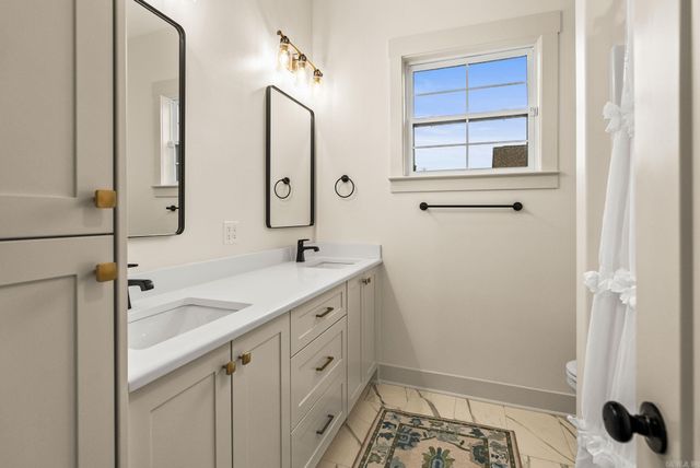 8036 N Shoreline Boulevard, Benton, AR 72019