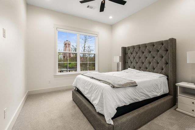 8036 N Shoreline Boulevard, Benton, AR 72019