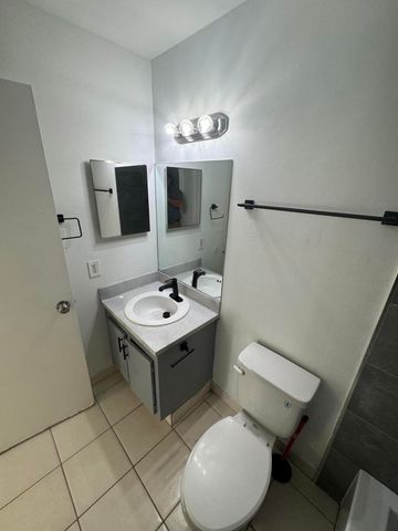 1854 Abbey Road 102, West Palm Beach, FL 33415