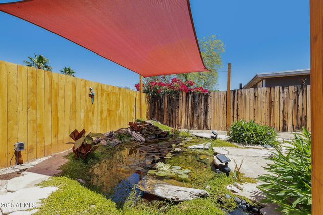 696 W MANOR Street, Chandler, AZ 85225