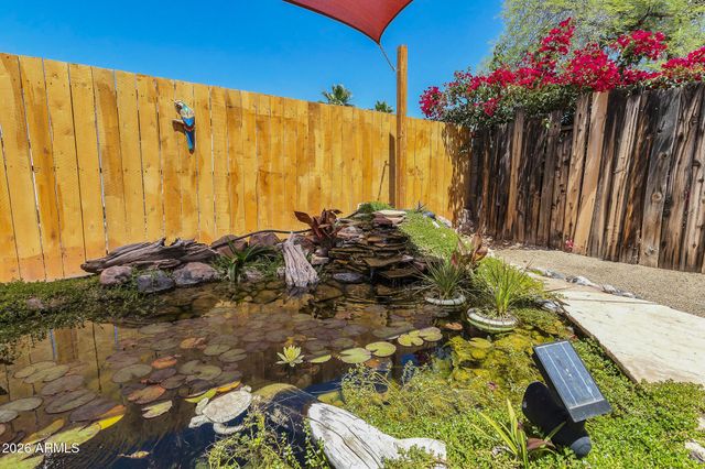 696 W MANOR Street, Chandler, AZ 85225
